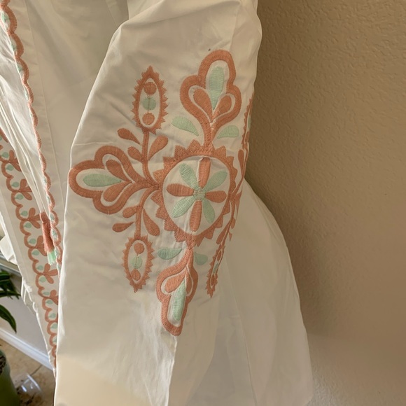 Boho Beauty - Off Shoulder Embroidery Dress - Picture 5 of 6